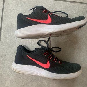 Nike LunaPlon sneakers